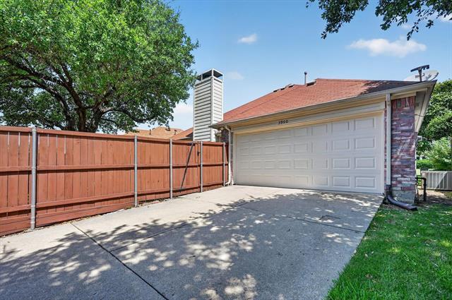 Building Photo - 3960 Bexhill Dr