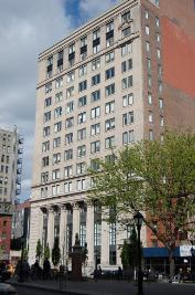 Building Photo - 225 Lafayette St