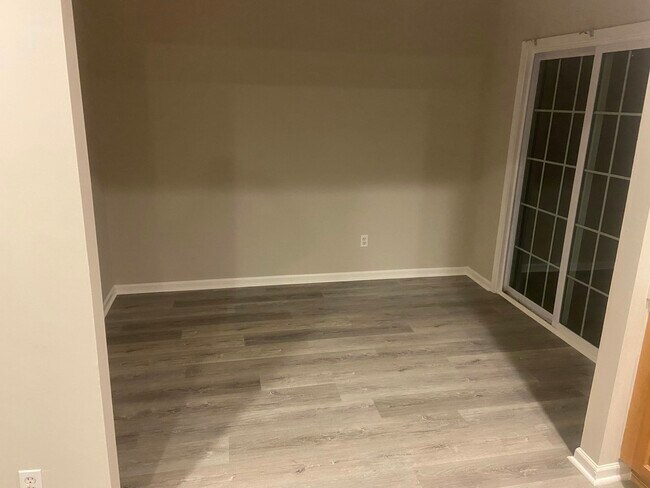 Building Photo - 7092 Walton Hl