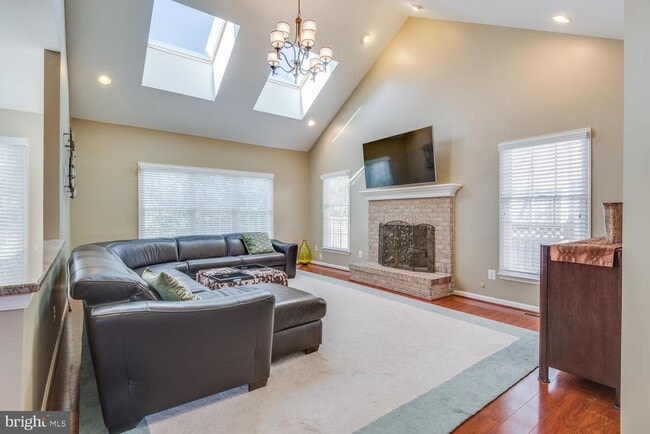 Building Photo - 10857 Hunter Gate Way