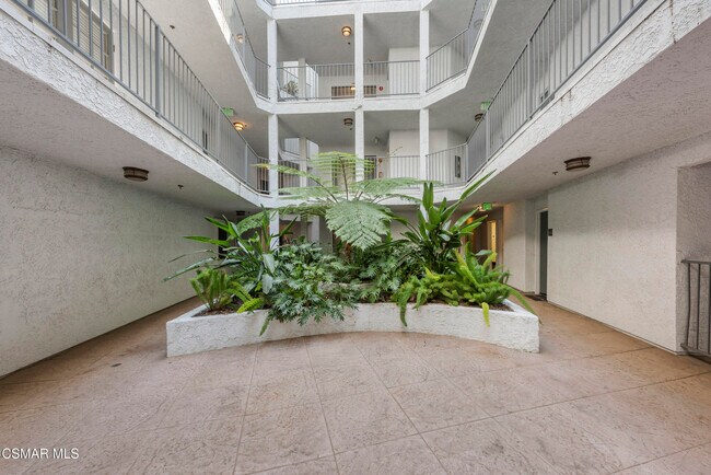 Building Photo - 4401 Sepulveda Blvd