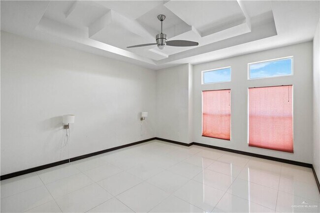 Building Photo - 32 May Dr