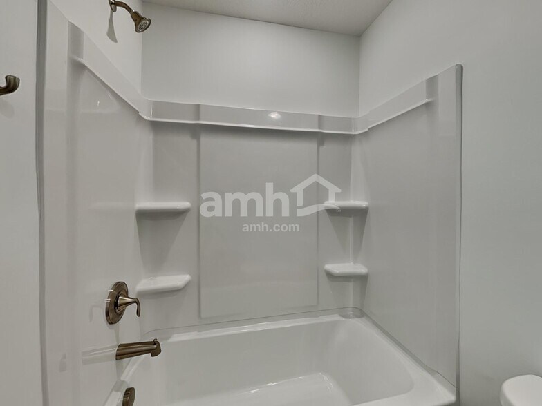 Building Photo - 8393 Merlin Dr
