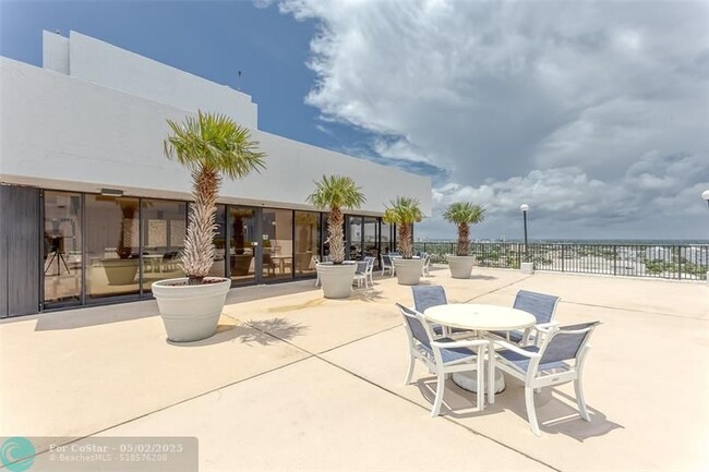 Building Photo - 936 Intracoastal Dr