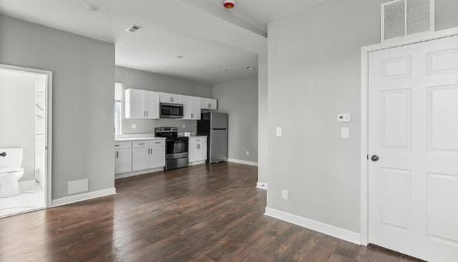 Building Photo - 2301 Whittier Ave