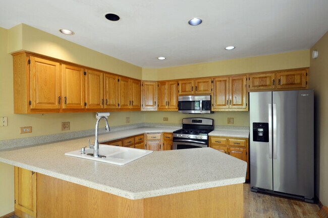 Building Photo - 707 Whitebark Ct