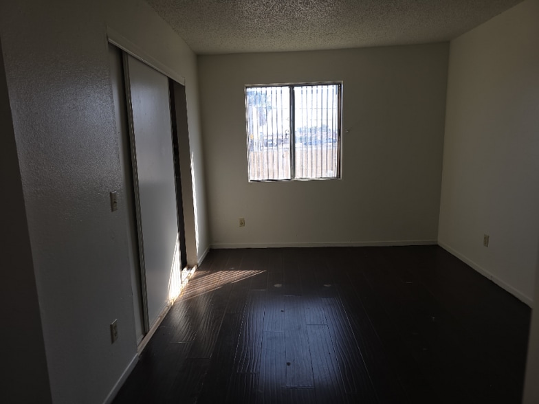 Building Photo - 2512 N Carroll St