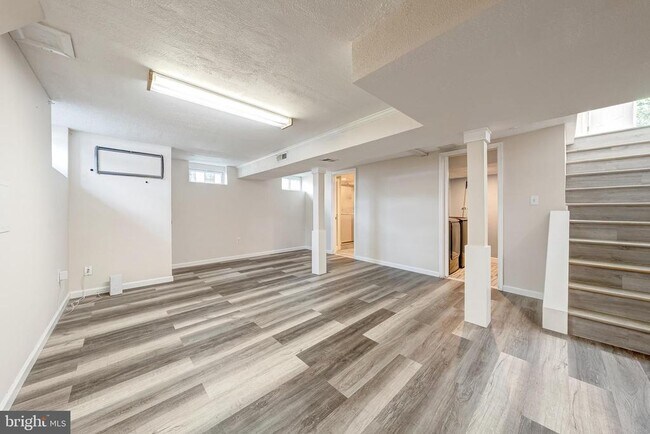 Building Photo - 4144 Addison Rd