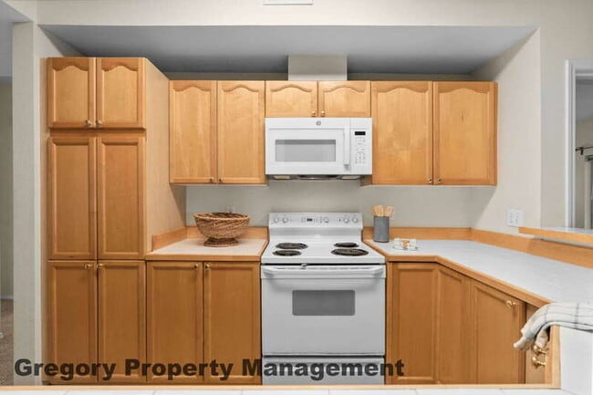 Building Photo - 12120 NE 172nd Pl