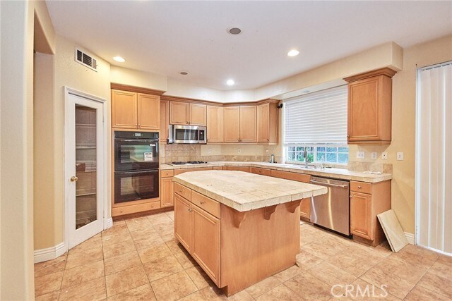 Building Photo - 7238 San Carmela Ct
