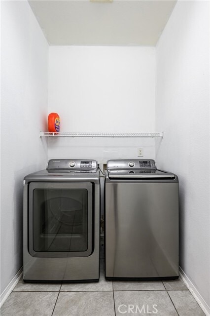 Building Photo - 22421 Hawthorn Ave