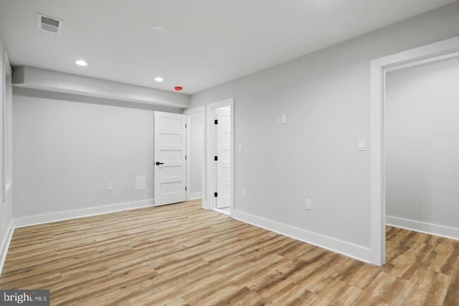 Building Photo - 5522 13th St NW