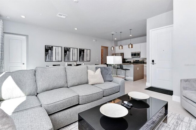 Building Photo - 7770 Sandy Ridge Dr