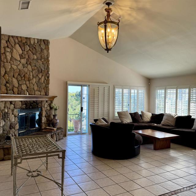 Building Photo - 2848 Los Alisos S