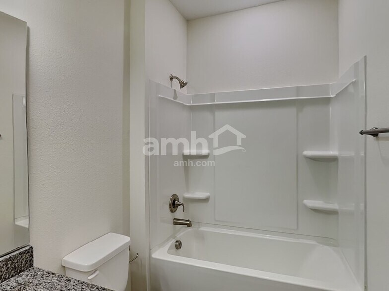 Building Photo - 6607 Hidden Rose Pl