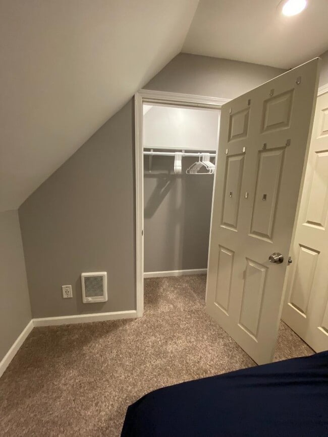 Building Photo - 1104 W Sinto Ave