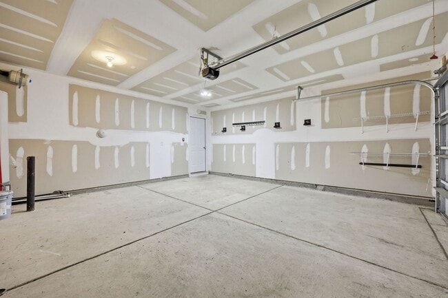 Building Photo - 448 Botanical Ct