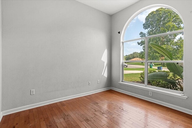 Building Photo - 11795 NW Creek Dr