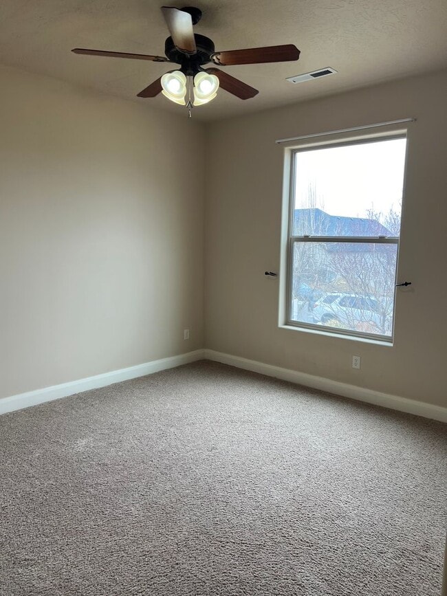 Building Photo - MONTH TO MONTH LEASE ONLY. Beautiful Custo...