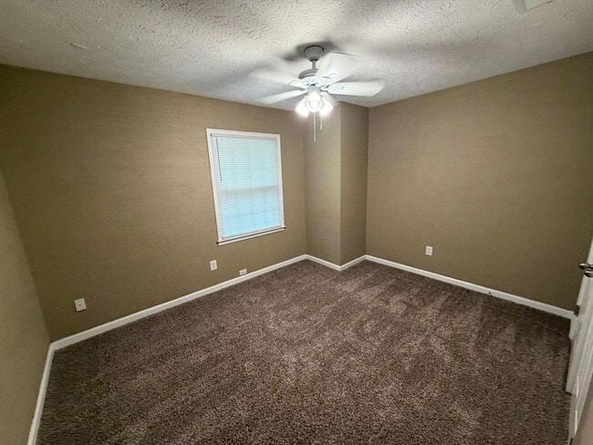 Building Photo - 103 Wenwood Cir
