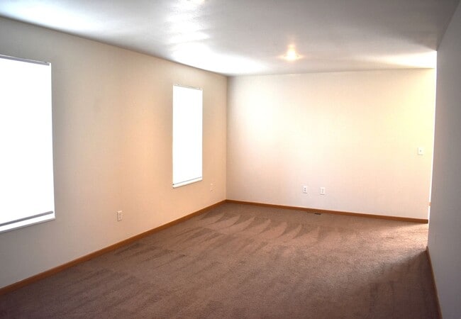 Building Photo - 11789 Ridgeway Dr