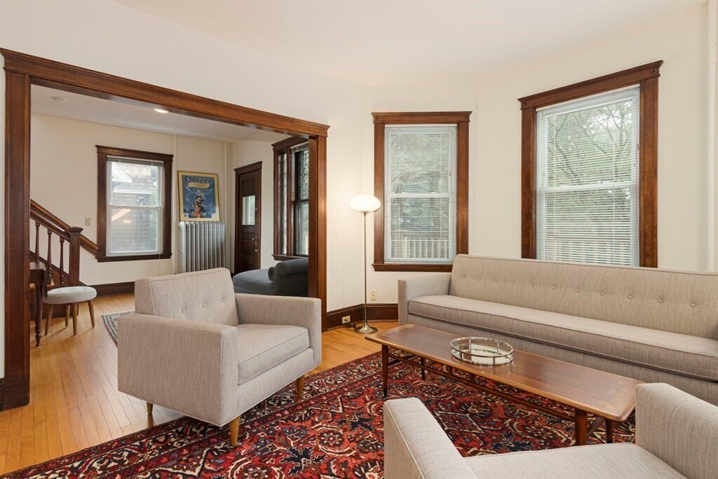 Building Photo - 38 Russell St