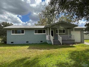 Building Photo - 1052 Well Line Rd