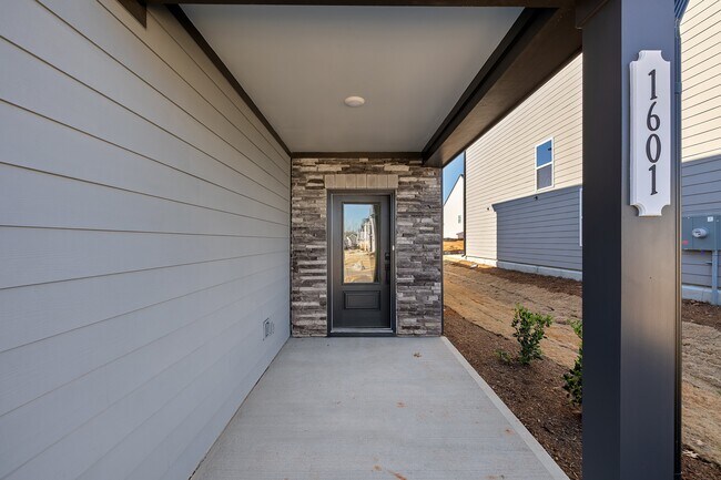 Building Photo - 1601 Malcus Ct