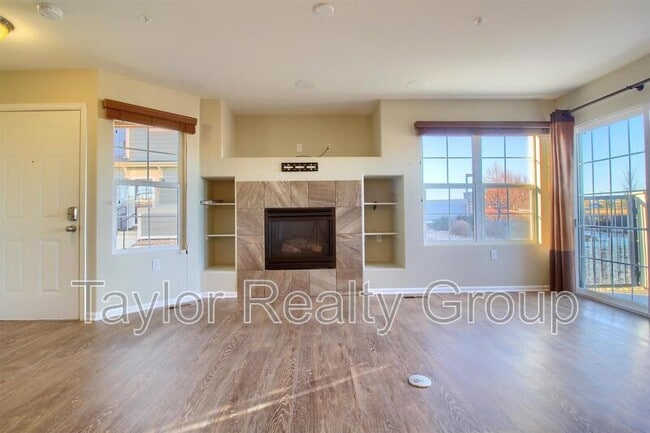 Building Photo - 14300 Waterside Ln