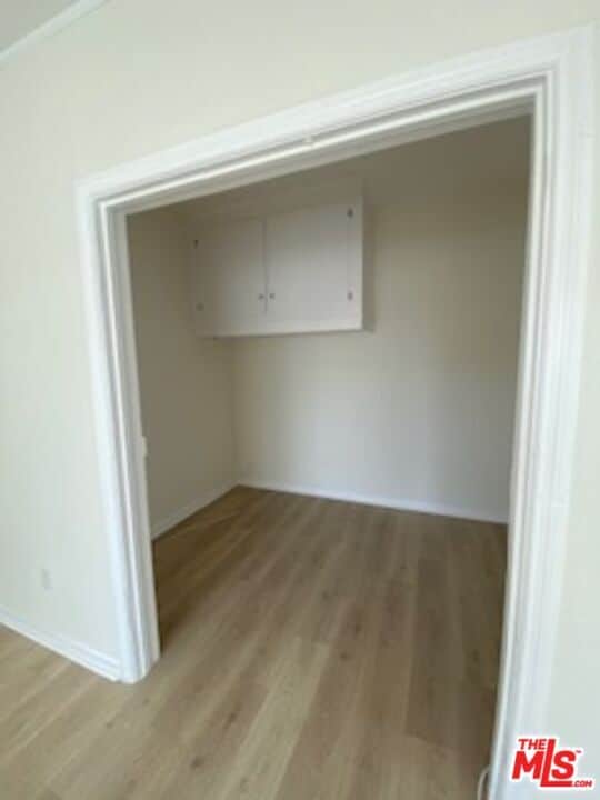 Building Photo - 814 S Hobart Blvd