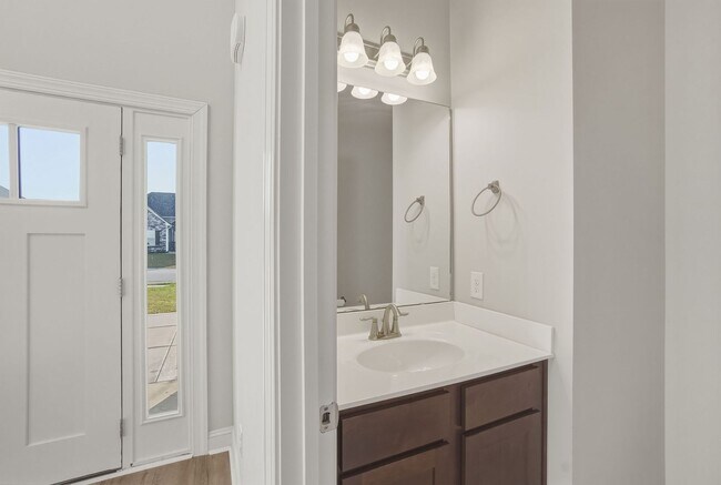 Building Photo - 5 bedroom waterfront property