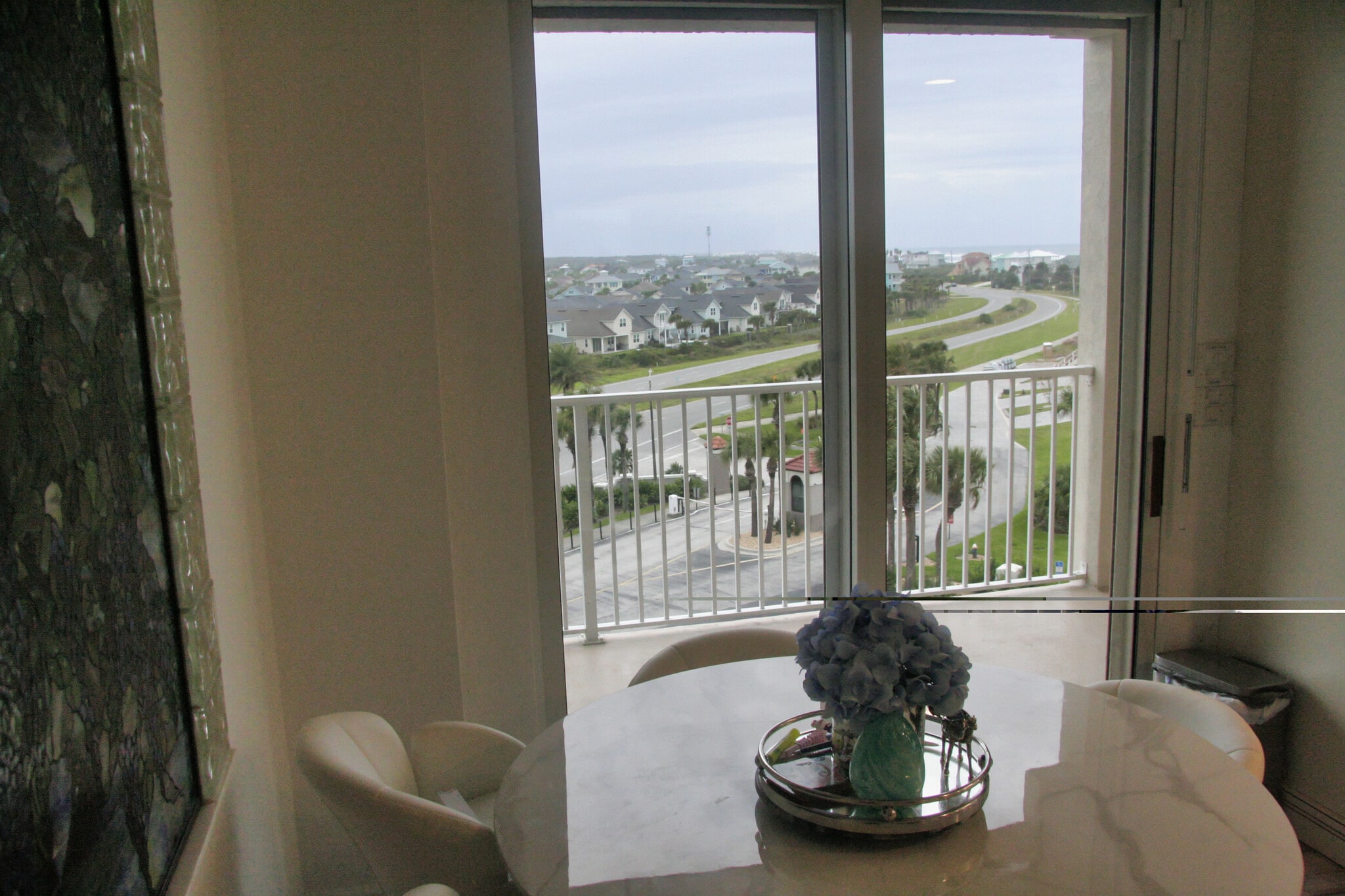 side view a1a - 104 Surfview Dr