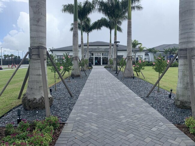 Building Photo - 11933 SW Poseidon Way