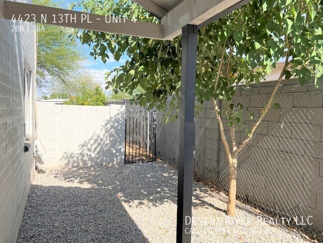 Building Photo - 4423 N 13th Pl