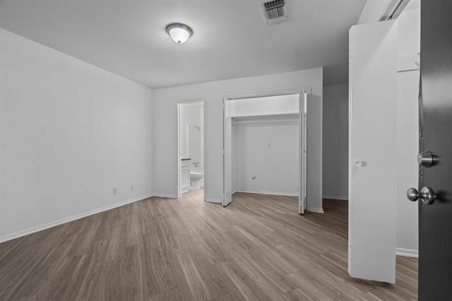 Building Photo - 320 E 4th St