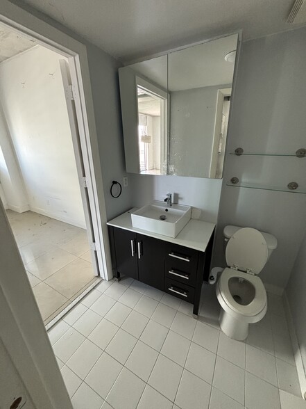 Building Photo - 690 SW 1st Ct