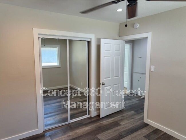 Building Photo - 9332 1/4 ELM VISTA DR