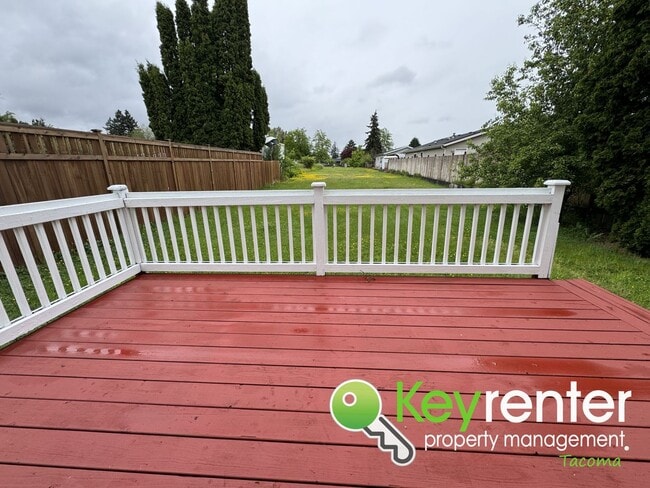Building Photo - Incredible 3Bed/2.5Bath Pacific Home!
