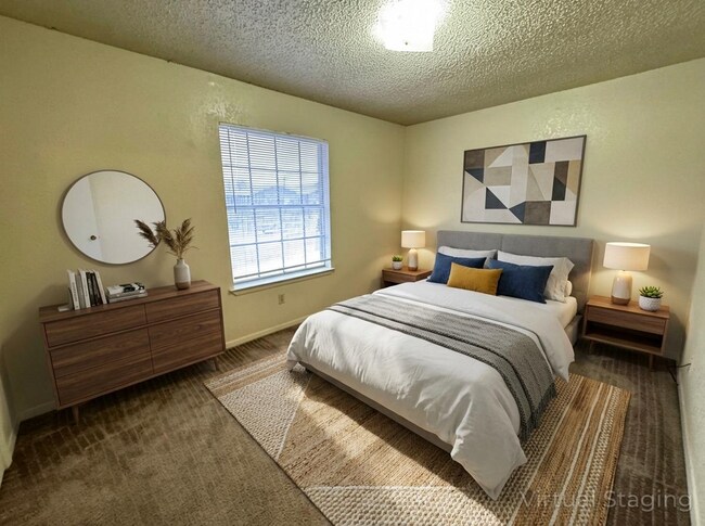 Building Photo - 1700 Kirk Ave