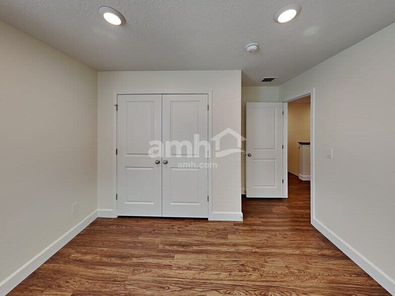 Building Photo - 2286 E Wild Horse Way