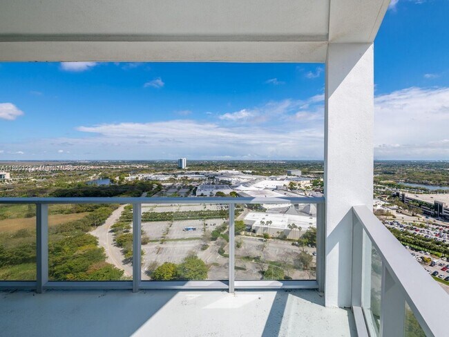 Building Photo - 2000 Metropica Wy