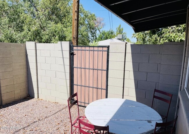 Building Photo - 4601 N 12th Ave