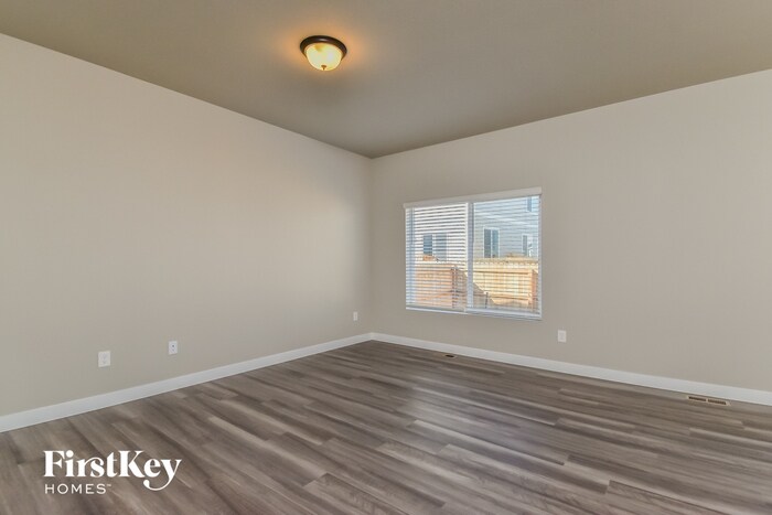 Building Photo - 11163 Murrelet Dr