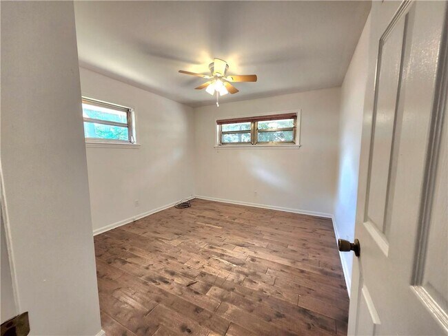 Building Photo - 2497 N Druid Hills Rd NE