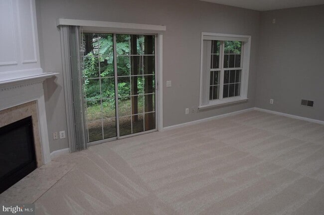 Building Photo - 4016 Timber Oak Trl