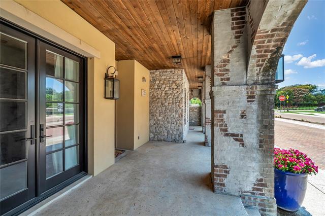 Building Photo - 69 Cortes Dr