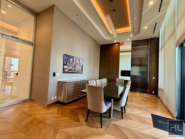 Building Photo - SUNNY NO FEE STUDIO IN THE LUXURY SUMMIT NYC