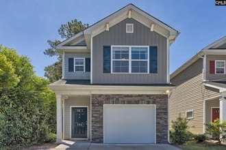 Building Photo - 705 Center St