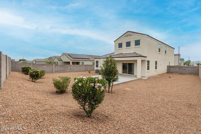 Building Photo - Charming 4 bedroom home in Buckeye!!