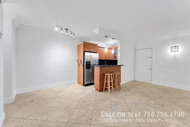 Building Photo - 150 SW 10th St